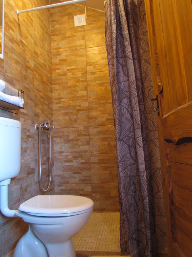 Studio Apartment Romeo Velika Gorica Exterior photo
